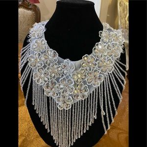 Beautiful crystal collar